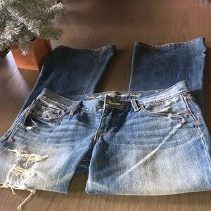 RUEHL  🩷 Distressed Blue Jeans Sz 26 inseam 31